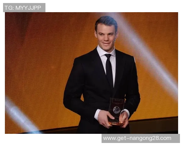 诺伊尔的守门传奇：从青涩少年到世界顶级门将的辉煌之路